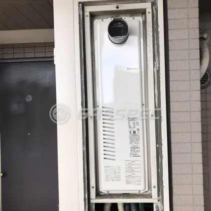 施工後の暖房熱源機（リンナイ RUFH-SA2400AT2-6）