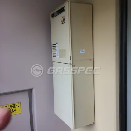 施工前の暖房熱源機（RUFH-VD2400AW2-3）