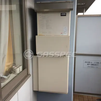 施工前の暖房熱源機（AT-4299ARSAW3Q-F）