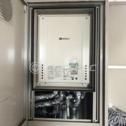 施工後の給湯器（ノーリツ GT-2460SAWX-H-2 BL）