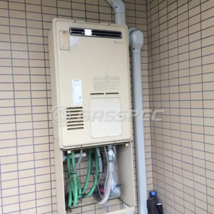 施工前の暖房熱源機（RUFH-V2400SAW2-3）