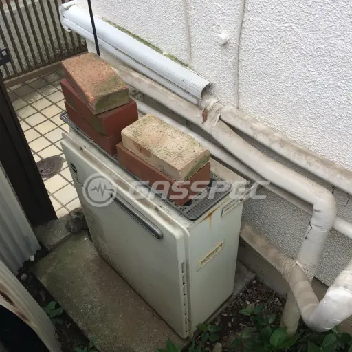 交換前の給湯器（ガスター OSR-2060SAQ）