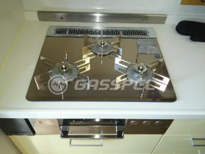 施工後のビルトインガスコンロ（リンナイ RHS31W15G23R3C-STW）