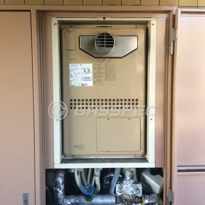 施工前の暖房熱源機（GTH-2413AWX-T）