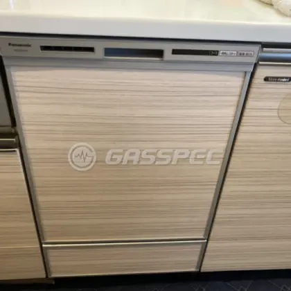 施工後のビルトイン食洗機（パナソニック NP-45VD9S）