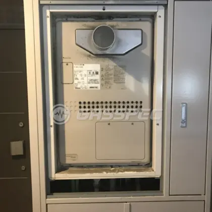 施工前の暖房熱源機（GTH-2417AWX3H-T）