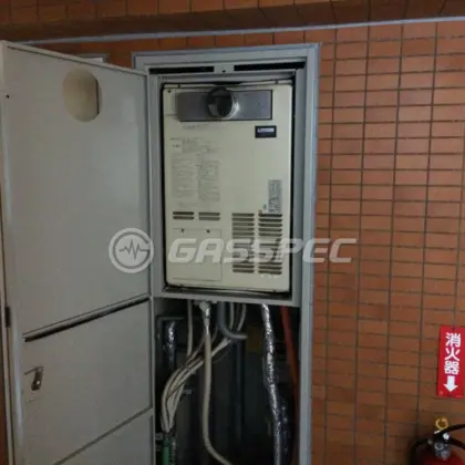 施工前の暖房熱源機（AT-366RSA-AW2Q-C）