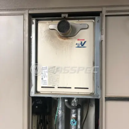 施工前の給湯器（RUF-A2000SAT）