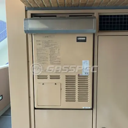 施工前の暖房熱源機（AT-4299ARSSW3Q-F/AT-4299ARS2SW3Q）