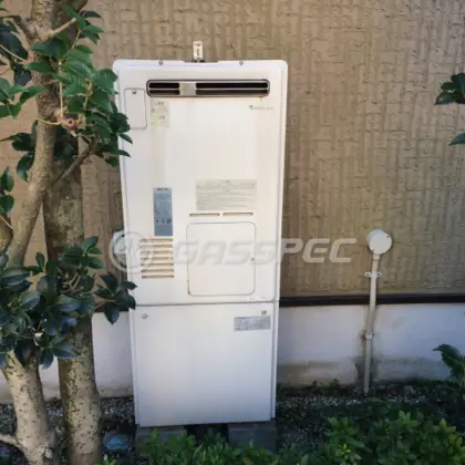 施工前の暖房熱源機（RUFH-V2400AW2-3）