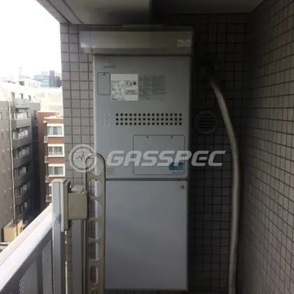 施工前の暖房熱源機（GTH-2417AWX3H）