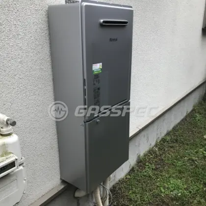 施工後の給湯器（リンナイ RUF-E2406SAW）