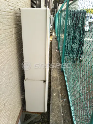 施工前の給湯器（RUFH-V2400SAW2-3）