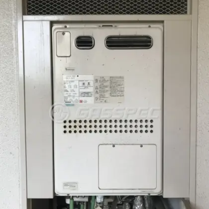 施工前の暖房熱源機（GTH-2413AWXH）