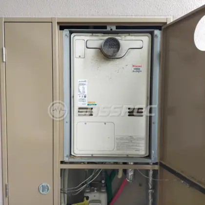 施工前の暖房熱源機（RUFH-W2403AT）
