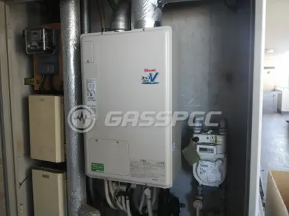 施工後の暖房熱源機（リンナイ RUFH-V2403AF2-3(B)）