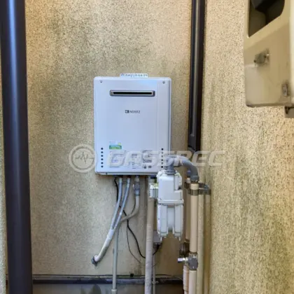 施工後の給湯器（パロマ GT-2460SAWX-2 BL）