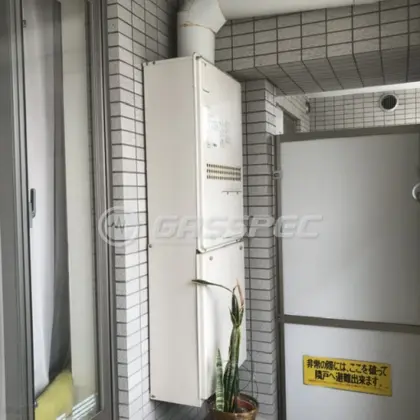 施工前の暖房熱源機（GTH-2413AWXH-H）