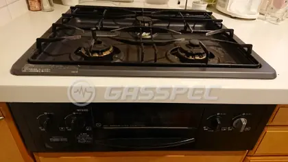 施工前のビルトインガスコンロ（DG3058NR）