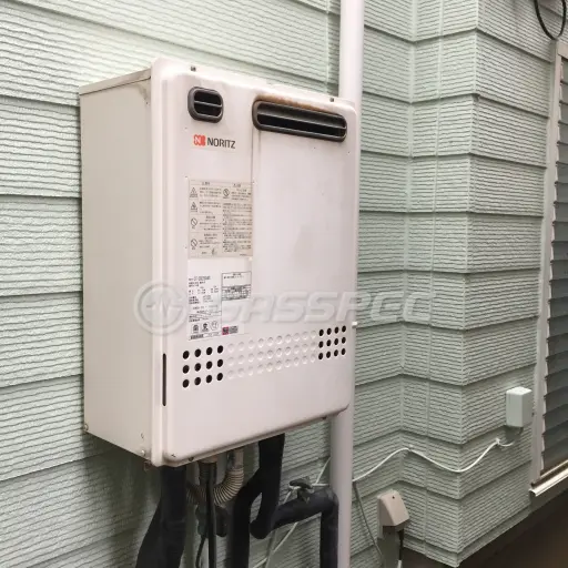 交換前の給湯器（ノーリツ GT-2022SAWX）