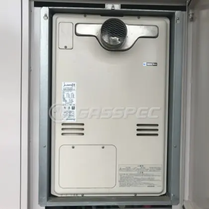 施工前の暖房熱源機（RUFH-V2403AT2-3）