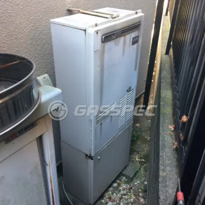 施工前の暖房熱源機（AT366RSAAWQ）