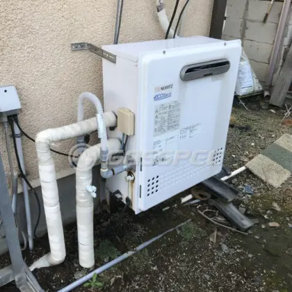 施工前の給湯器（GRQ-C2042SAX）