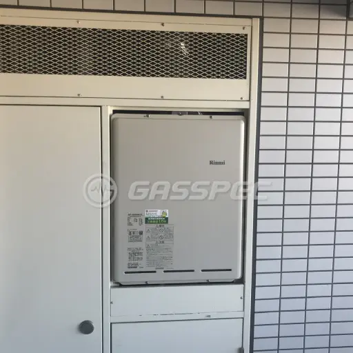 交換後の給湯器（リンナイ RUF-A2405SAU(B)）