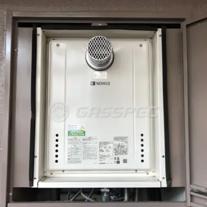 施工後の給湯器（ノーリツ GT-2460SAWX-T-2 BL）