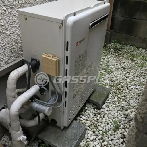 交換前の給湯器（ノーリツ GT-2428SARX）