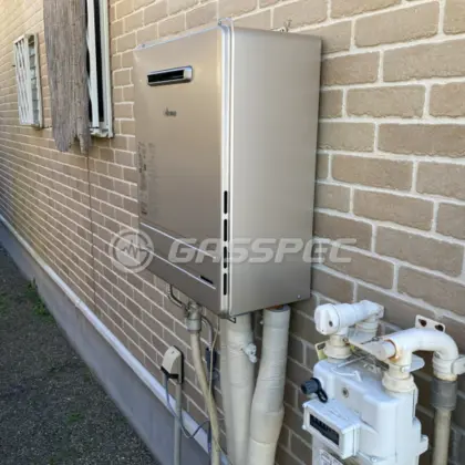 施工後の給湯器（パロマ FH-E2022SAWL）