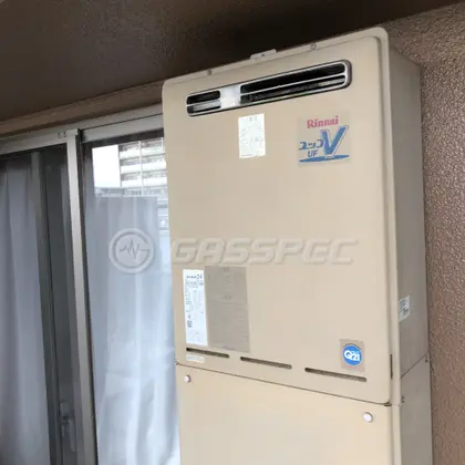 施工前の給湯器（RUF-V2401SAW）
