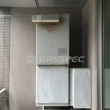 施工前の暖房熱源機（GTH-C2436AWX3H-T）