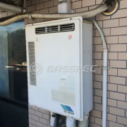 施工前の給湯器（GT-162W）