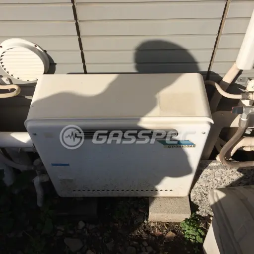交換前の給湯器（ノーリツ GT-2410SAR）