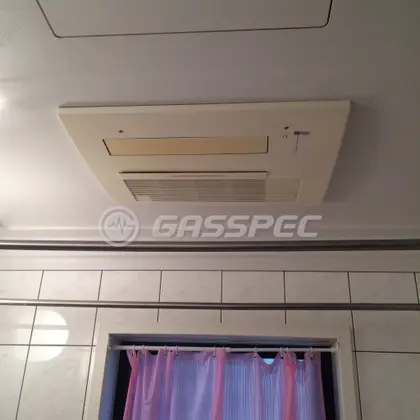 施工前の浴室乾燥機（ABD-3301ACSK）