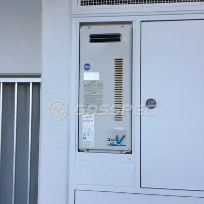 施工前の給湯器（RUF-VS1601SAW）