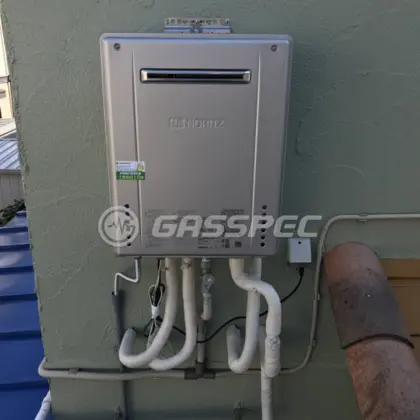 施工後の給湯器（ノーリツ GT-C2462SAWX-2 BL）