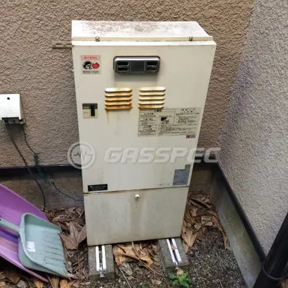 施工前の暖房熱源機（GS-R057B2-F）