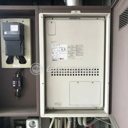 施工前の暖房熱源機（GTH-2413AWXH-H）