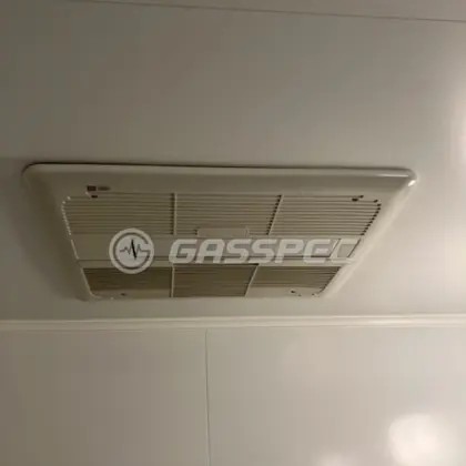 施工前の浴室乾燥機（BBD-3304ACSK-J3）