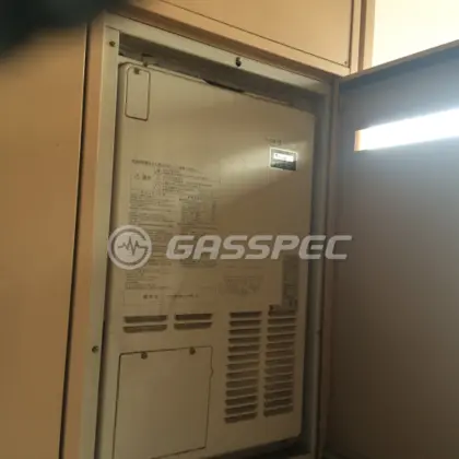 施工前の暖房熱源機（AT-4299ARSAW3Q-H）