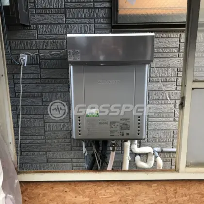 施工後の給湯器（ノーリツ GT-C2462SAWX-2 BL）