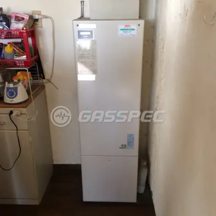 施工前の暖房熱源機（AD-200FFA）