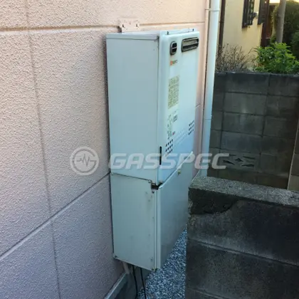 施工前の給湯器（GT-2422SAWX）