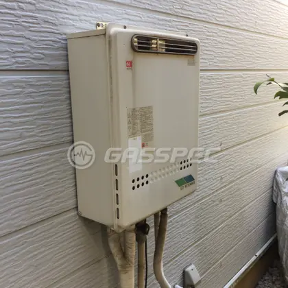 施工前の給湯器（GT-1610AWX）