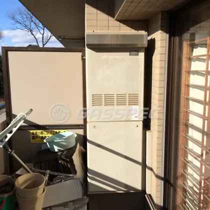 施工前の給湯器（AT-245RA-S-F）