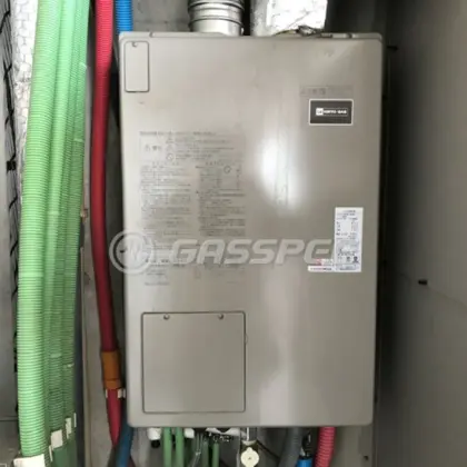 施工前の暖房熱源機（AT4203AFSSW3QU）