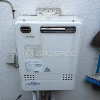 施工前の給湯器（GT-1627SAWX）