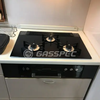 施工後のビルトインガスコンロ（リンナイ RHS71W30E11RCBW）